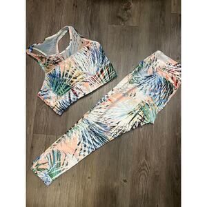 Fabletics Tropical workout set